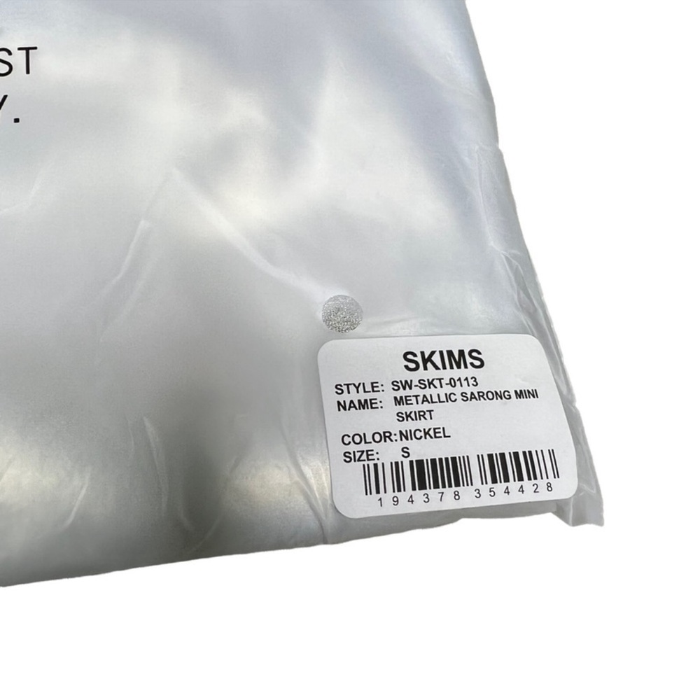 SKIMS Metallic Swim Sarong Mini Skirt Nickel - Picture 3 of 7